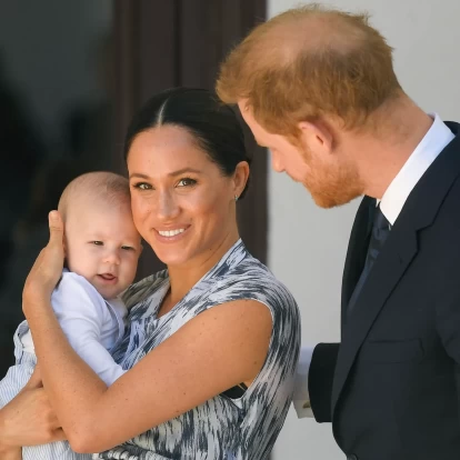 Η Meghan Markle και ο πρίγκιπας Harry κατάργησαν μια βασιλική παράδοση 64 ετών