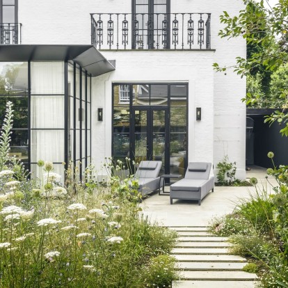 Μια minimal βικτοριανή βίλα στο Clapham Old Town παραδίδει μαθήματα κομψότητας