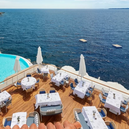 Breathtaking: Τα κορυφαία ξενοδοχεία στον κόσμο με τις πιο καθηλωτικές πισίνες