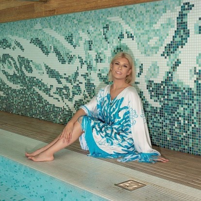 H owner της Ibo-Maraca, Έφη Βακάκη, ξετυλίγει την πορεία του brand της που ξεχωρίζει για τα καπέλα του με έμπνευση από το Εκουαδόρ