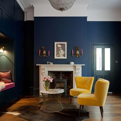 Navy Blue: 5 ιδέες για να εντάξετε στην κατοικία σας το πιο hot color trend του φθινοπώρου