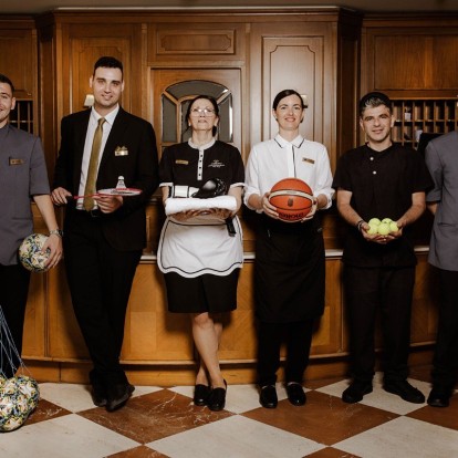 Στους ρυθμούς των Ολυμπιακών Αγώνων του Παρισιού κινείται το Mediterranean Palace, με μια καμπάνια που συνδυάζει την αριστεία στον τομέα της φιλοξενίας με τις αξίες του αθλητικού θεσμού 