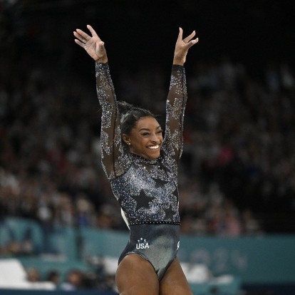 Simone Biles in Paris: Η χρυσή Ολυμπιονίκης επιστρέφει στο Netflix με δύο νέα επεισόδια για τη σπουδαία πορεία της στον αθλητισμό