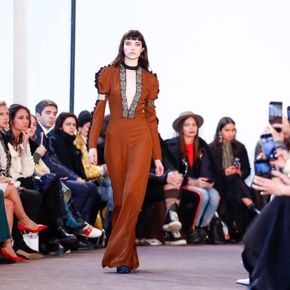 Chloé, Isabel Marant και Off White πρωτοτυπούν κι εντυπωσιάζουν