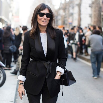 6 κομμάτια για να ντυθείτε όπως η Emmanuelle Alt 