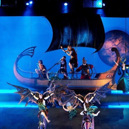 Στο θέατρο με τα παιδιά: παραστάσεις που δεν πρέπει να χάσετε