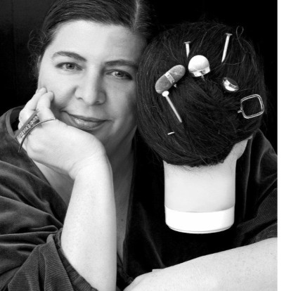 Η διεθνής σχεδιάστρια Έλενα Βότση σε μια ενδιαφέρουσα συνέντευξη 