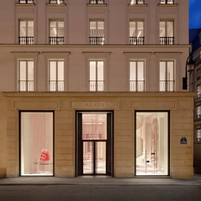 Ο Alaïa εγκαινίασε στο Παρίσι τη μεγαλύτερή του boutique στον κόσμο μέχρι σήμερα