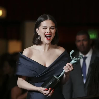 Η Selena Gomez επιβεβαίωσε -ξανά- πως αυτή είναι η δική της στιγμή κι εμείς απλώς υποκλινόμαστε
