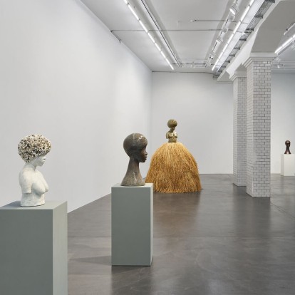 Τα γλυπτά της Simone Leigh θα παρουσιαστούν για πρώτη φορά στην Ελλάδα