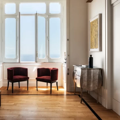 Η ακαταμάχητη γοητεία ενός διαμερίσματος με θέα στη μαγευτική Νάπολη