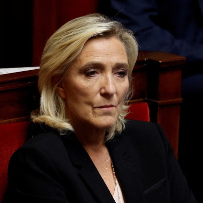 Ιστορική απόφαση στη Γαλλία: Ένοχη η Marine Le Pen για υπεξαίρεση δημοσίου χρήματος