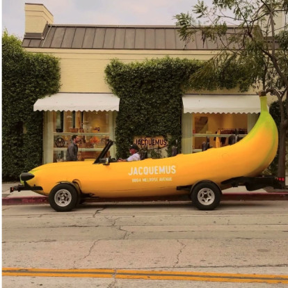 Ο Jacquemus φέρνει αέρα... Μεσογείου στο Los Angeles με τη νέα του boutique 
