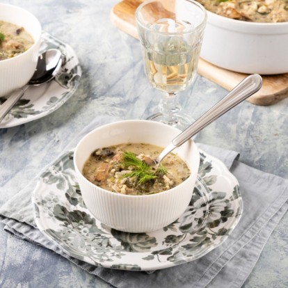 4 συνταγές για vegan μαγειρίτσα θέτουν νέους κανόνες στην παράδοση 
