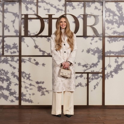 Dior Muses: Τα κομψά looks των celebrities που βρέθηκαν στο front-row του show στο Κιότο