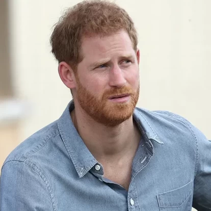 Πρίγκιπας Harry: Γιατί βρίσκεται ξανά στο επίκεντρο με αφορμή την επιστροφή του στο Λονδίνο;