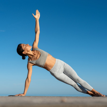 Yoga vs Pilates: Αυτός είναι ο πιο αποτελεσματικός τρόπος για να καταλάβετε τι σας ταιριάζει