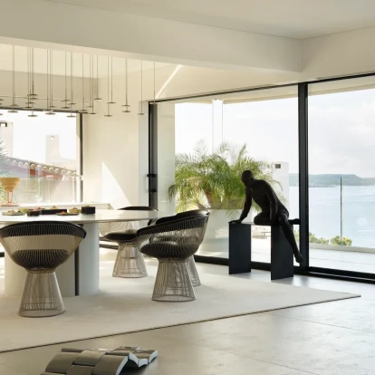 Αυτή η βίλα στην Αθήνα είναι ένα αριστούργημα μεσογειακού μοντερνισμού 