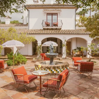 Ένα boutique - hotel στην καρδιά της Ανδαλουσίας με αύρα Palm Springs 