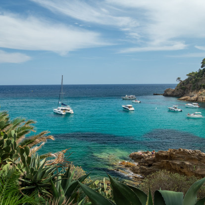 Over 50's: Οι 10 «χρυσοί κανόνες» που πρέπει να ακολουθείτε στα ταξίδια σας