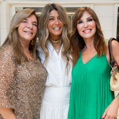 H νέα συλλογή 'Greciana' -ύμνος στο ελληνικό καλοκαίρι- της Antonia Karra παρουσιάστηκε με τον πιο λαμπερό τρόπο στην καρδιά της Θεσσαλονίκης