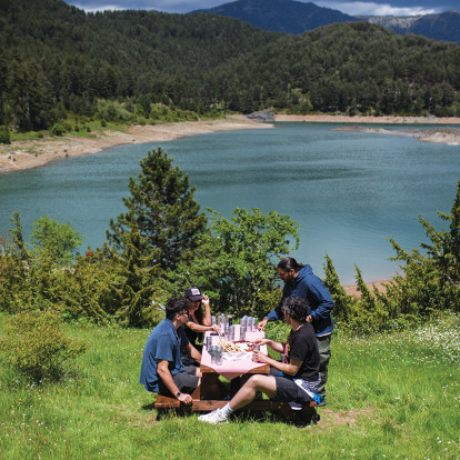 Ένα premium brand με ιδιαίτερο χαρακτήρα που εκπροσωπεί έναν τρόπο ζωής συνειδητό και αισθητικά προσεγμένο