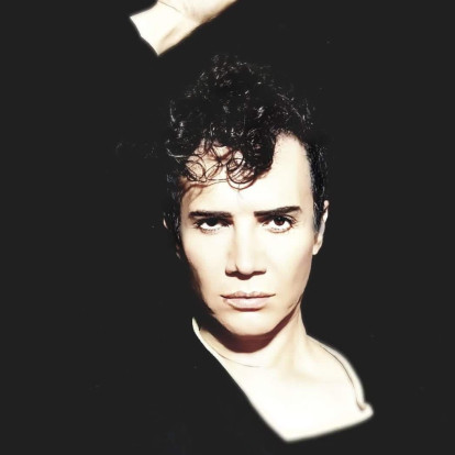 SKG Stories: Ο Παντελής Καναράκης σε μια αποκλειστική συνέντευξη στο GLOW.GR, λίγο πριν τον απολαύσουμε στην παράσταση του καλοκαιριού