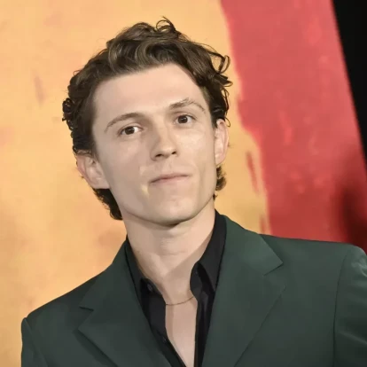 Ο Tom Holland άφησε την υποκριτική και μπήκε στη κουζίνα του Gordon Ramsay