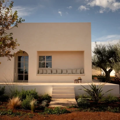 Ένα αγροτικό αρχοντικό μεταμορφώθηκε σε τόπο αναγέννησης που υμνεί τη παράδοση