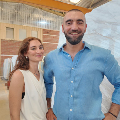 SKG Stories: Η Ελένη και ο Γιάννης Μανώλογλου αποδεικνύουν πόσο σημαντικό είναι να μένεις πιστός στο όραμα της οικογένειάς σου