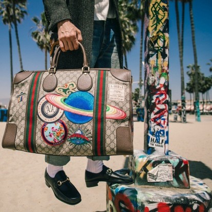 Ταξιδέψτε μέσα από τις σελίδες αυτών των υπέροχων coffee table books