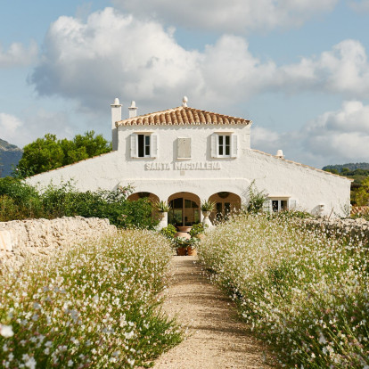 Ένα καταφύγιο που κρύβεται μέσα στην αυθεντική ομορφιά της Μινόρκα 