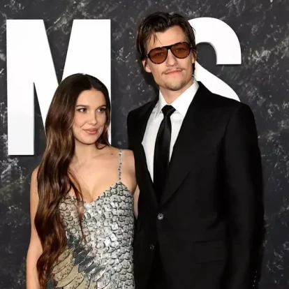 Η τρυφερή ανάρτηση της Millie Bobby Brown για την υιοθεσία του πρώτου τους παιδιού με τον σύζυγό της, Jake Bongiovi