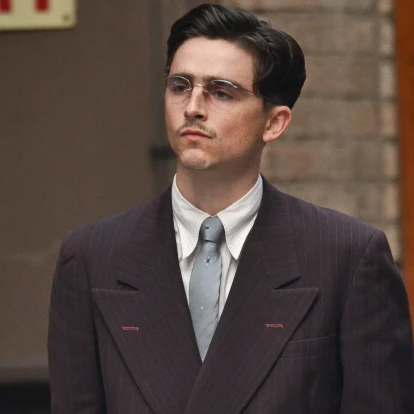 Ο Timothée Chalamet ζωντανεύει τον εκκεντρικό κόσμο του πινγκ-πονγκ στην εκρηκτική ταινία 'Marty Supreme'