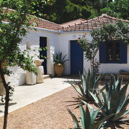 Περιηγηθείτε σε μία αυθεντική ελληνική κατοικία του Πηλίου που εξυμνεί τη παράδοση σε κάθε εκατοστό της