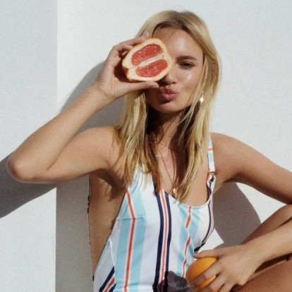 Οι must-try τροφές που θα σας χαρίσουν ένα άκρως χρυσαφένιο μαύρισμα