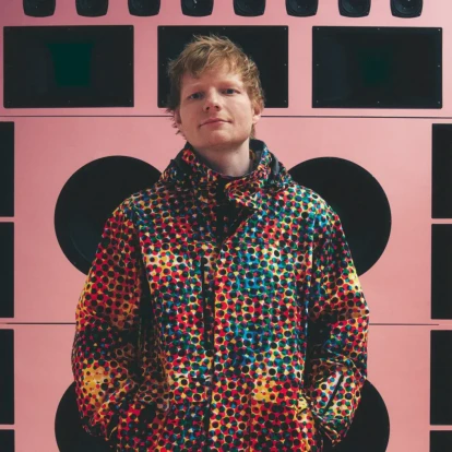 Το νέο τραγούδι του Ed Sheeran 'A Little More' είναι μιά ωδή στον σαρκασμό 