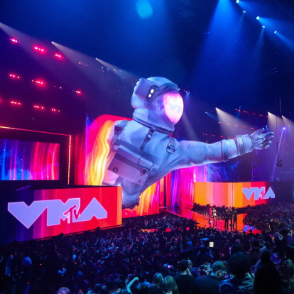 MTV VMA 2025: Ποια σπουδαία καλλιτέχνιδα θα λάβει ειδική τιμητική διάκριση στην τελετή των φετινών βραβείων;