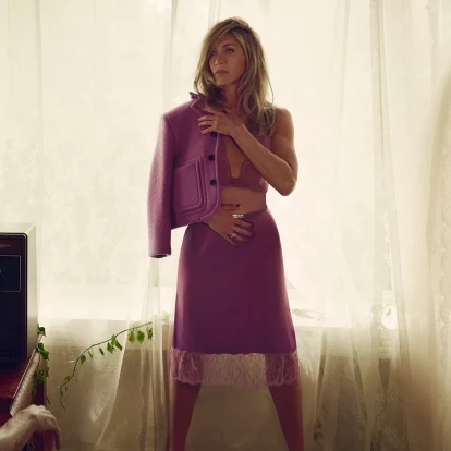 Jennifer Aniston στο Vanity Fair: «Δε μιλώ για τα πάντα, γιατί καταλαβαίνω τη δύναμη των λέξεων και την ευθύνη που φέρουν»