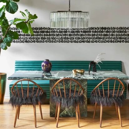 Σύγχρονες και στιλάτες προτάσεις για μικρές τραπεζαρίες με χαρακτήρα