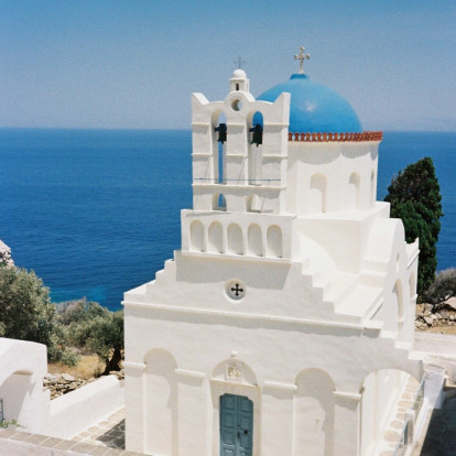 Η Σίφνος μέσα από τον 10λογο του Σταύρου Καστρινάκη