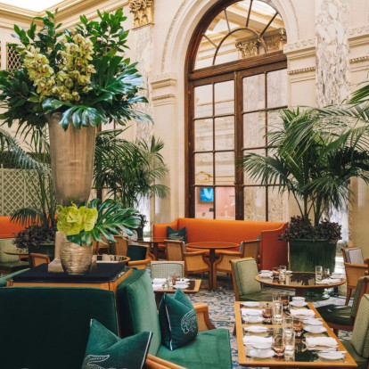 Το νέο pop-up café της Lacoste στο The Plaza της Νέας Υόρκης είναι ένας ύμνος στο τένις 