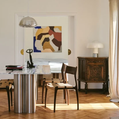 Ένα ρετιρέ στην Αθήνα με ατμόσφαιρα της δεκαετίας του '50 και μοναδική θεά στην Ακρόπολη 