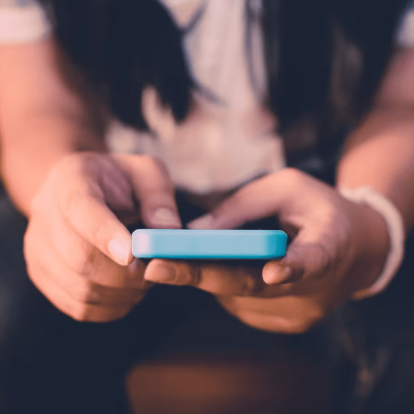 Πόσο έχουμε εξοικειωθεί με τις δυσάρεστες ειδήσεις στο διαδίκτυο σε σημείο που τελικά μας αφήνουν ανεπηρέαστους;