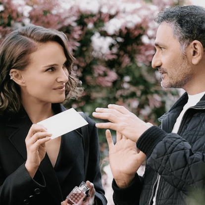 Η Natalie Portman εξυμνεί τη σπουδαία κληρονομιά της Catherine Dior