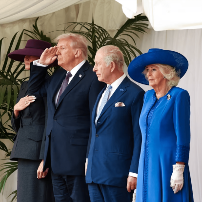 Ο Βασιλιάς Κάρολος και η Καμίλα υποδέχθηκαν τους Donald και Melania Trump στο Winsdor με κάθε επισημότητα 