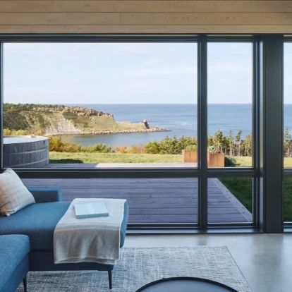 Τέσσερα cottages στον Καναδά ανάμεσα στη φύση, τα ζώα και τους θυελλώδεις ανέμους του Ωκεανού
