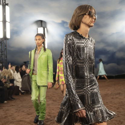 Η νέα SS26 συλλογή της Burberry ήταν η απόλυτη επιστροφή στις ρίζες του οίκου