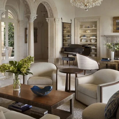 Μία βίλα στη Φλόριντα με αναγεννησιακό χαρακτήρα, όπου σπάνια έργα τέχνης αναδεικνύουν τη διακόσμηση