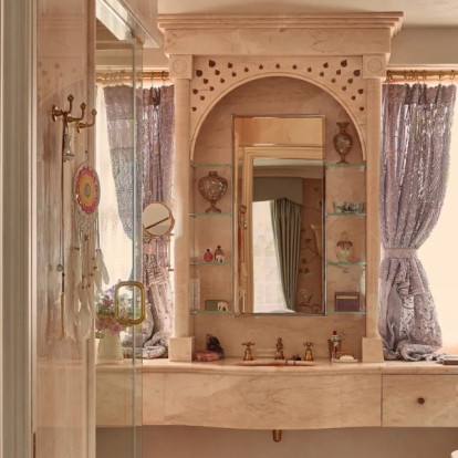 7 στιλάτες ιδέες από το μπάνιο της Kate Moss που αξίζει να υιοθετήσουμε